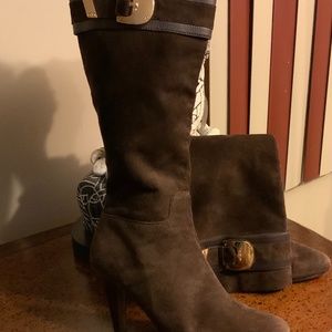 Suede brown tall boots